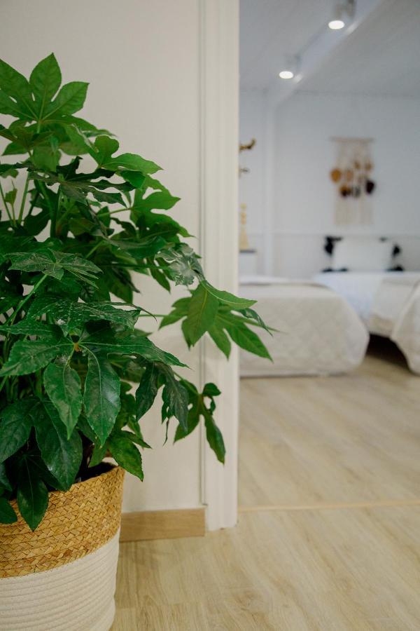 Yard Rooms Corinth Exterior foto